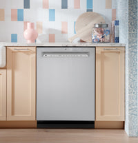 GE 24" 47 dBA Built-In Front-Control Dishwasher with Dry Boost Technology - Stainless - GDF650SYVFS | Lave-vaisselle encastré GE de 24 po et de 47 dBA avec commandes à l’avant et technologie de séchage …