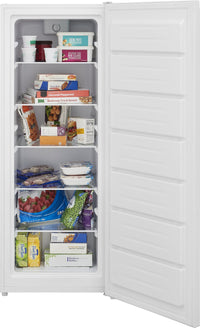 Frigidaire 7 Cu. Ft. Garage-Ready Upright Freezer - White - FFUE0725AW | Congélateur vertical Frigidaire de 7 pi³ qui convient à une installation dans un garage - blanc - FFUE0725AW | FFUE072W