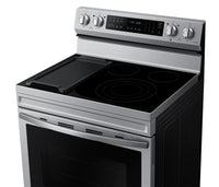 Samsung 6.3 Cu. Ft. Freestanding Electric Range with Wi-Fi - NE63A6711SS/AC | Cuisinière électrique amovible Samsung de 6,3 pi3 avec Wi-Fi - NE63A6711SS/AC | NE63A67S