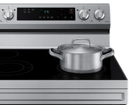 Samsung 6.3 Cu. Ft. Freestanding Electric Range with Wi-Fi - NE63A6111SS/AC | Cuisinière électrique amovible Samsung de 6,3 pi3 avec Wi-Fi - NE63A6111SS/AC | NE63A611